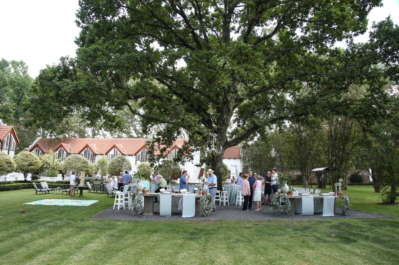River Meadow Manor Centurion Bagian luar foto
