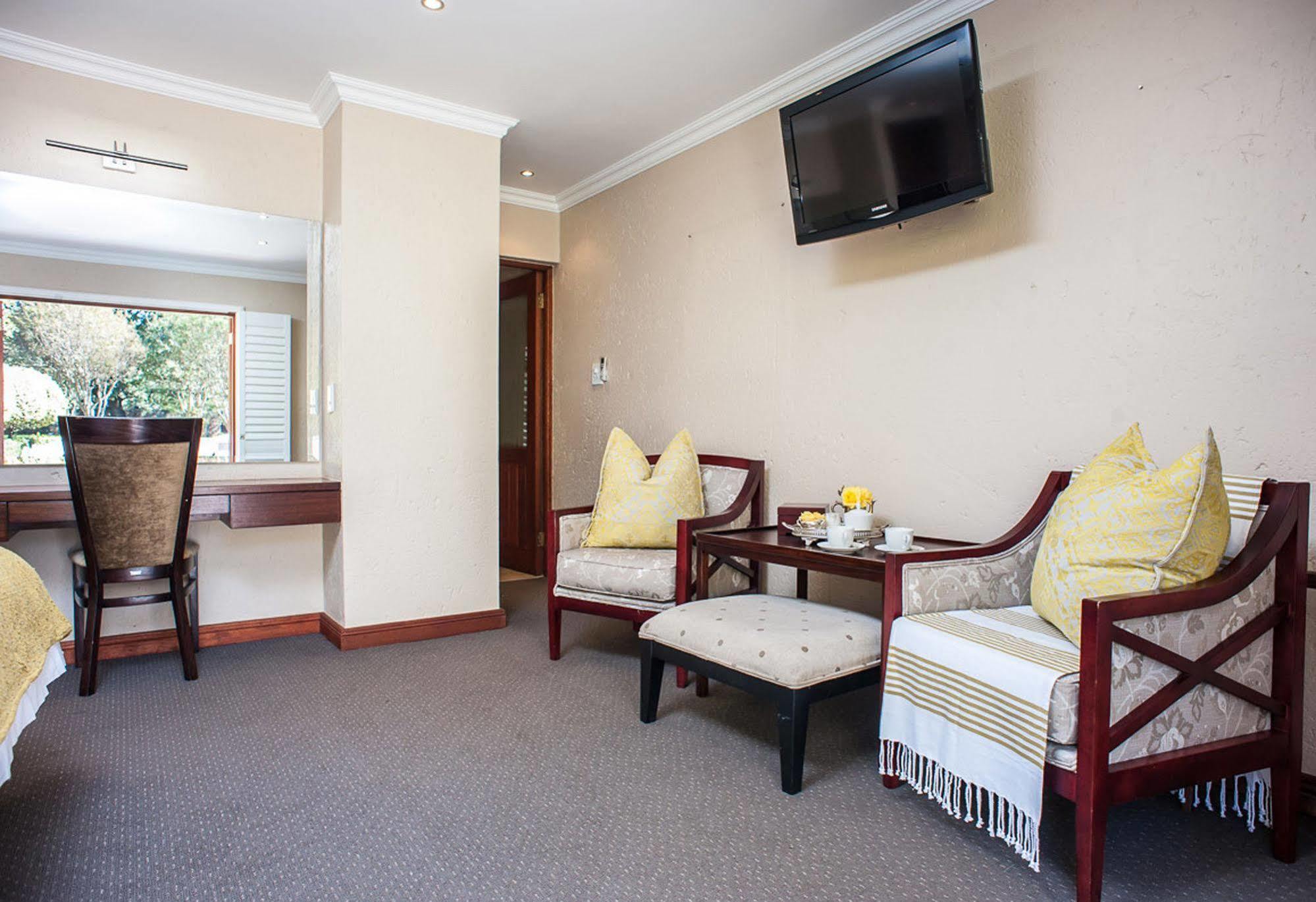 River Meadow Manor Centurion Bagian luar foto
