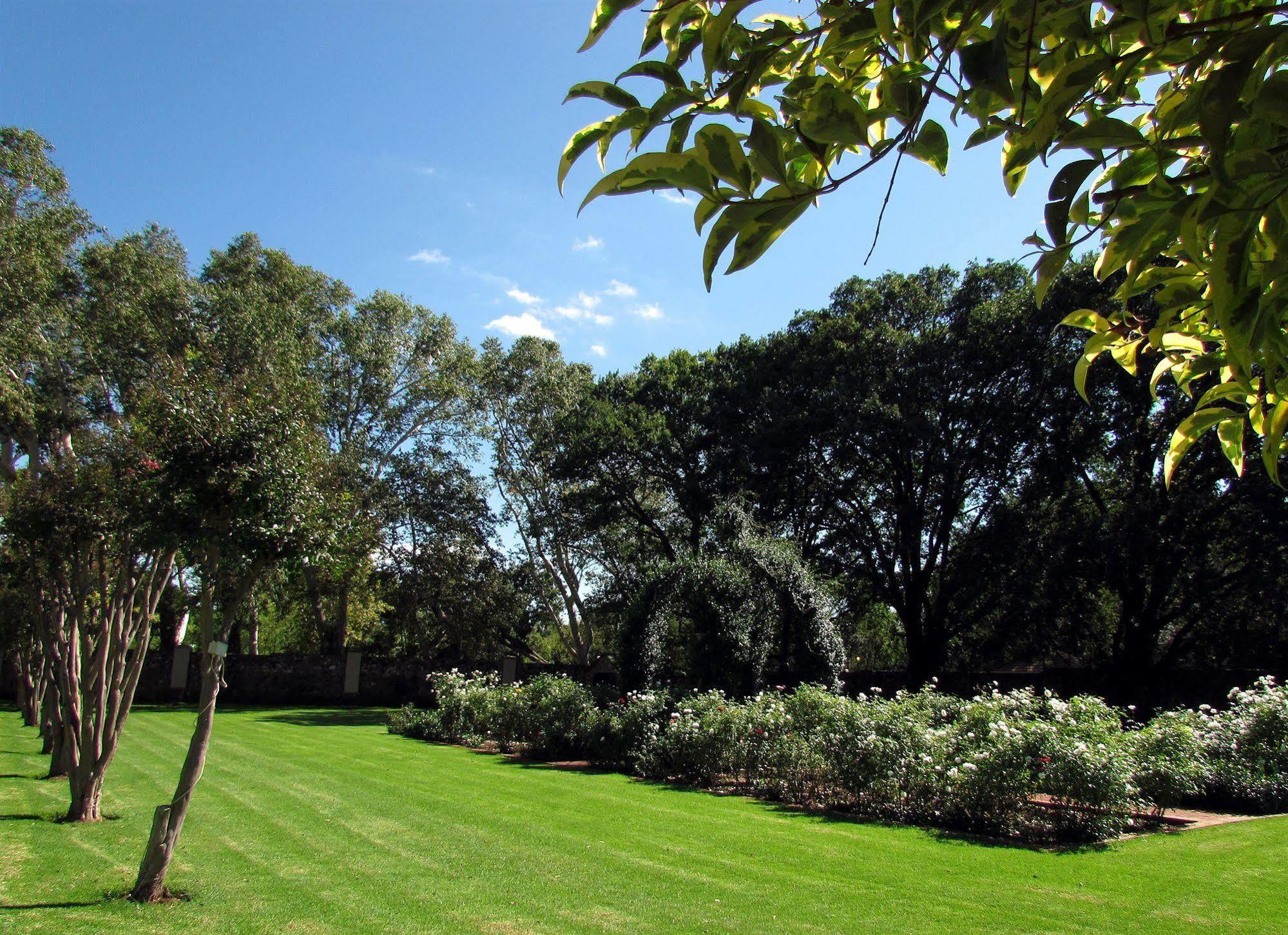 River Meadow Manor Centurion Bagian luar foto