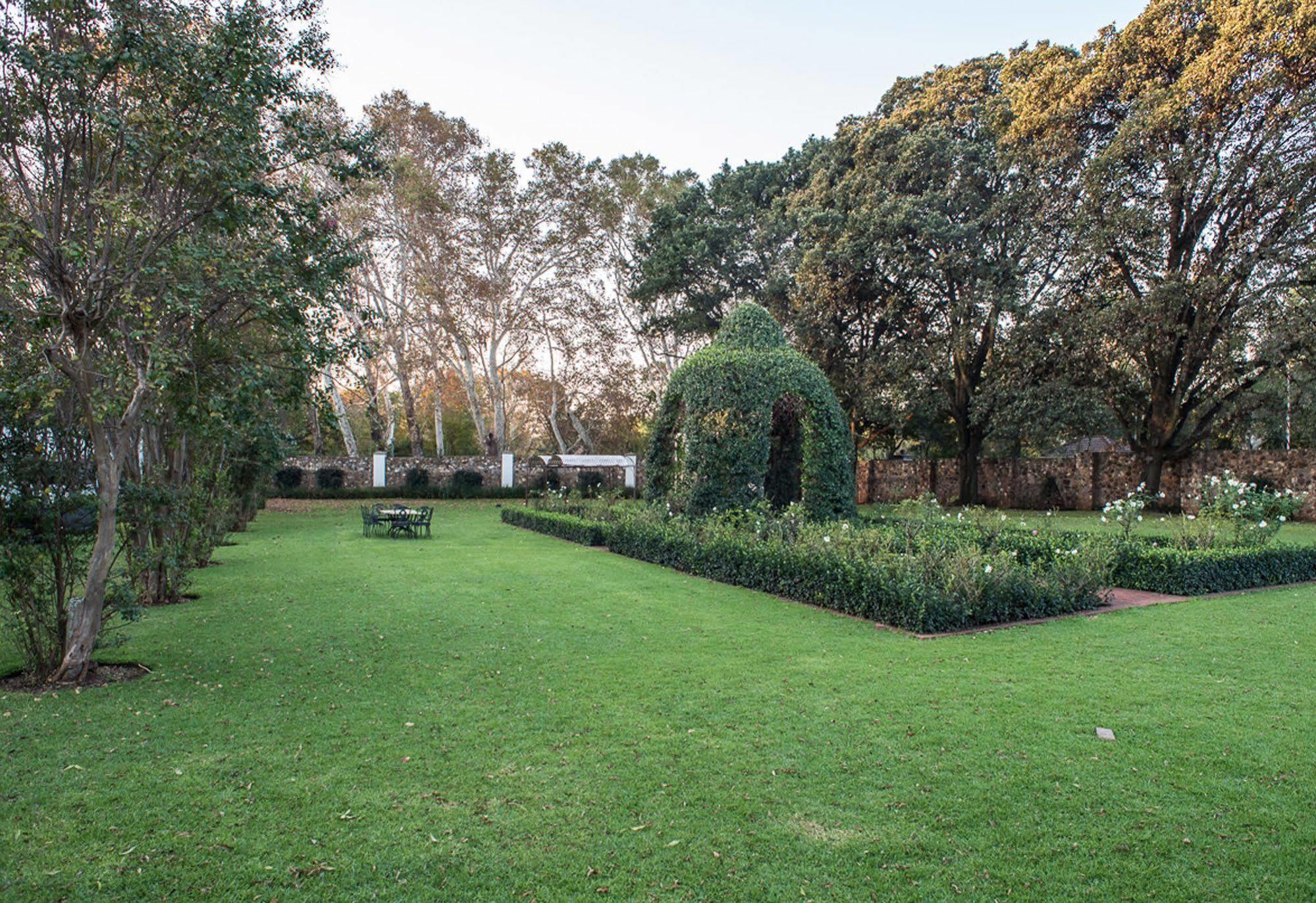 River Meadow Manor Centurion Bagian luar foto